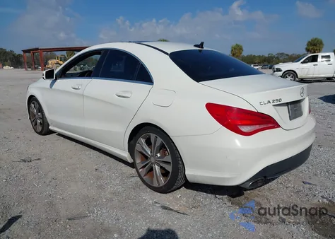 2014 Mercedes-Benz Cla 250 z USA, uszkodzony, nr VIN WDDSJ4EB3EN042198